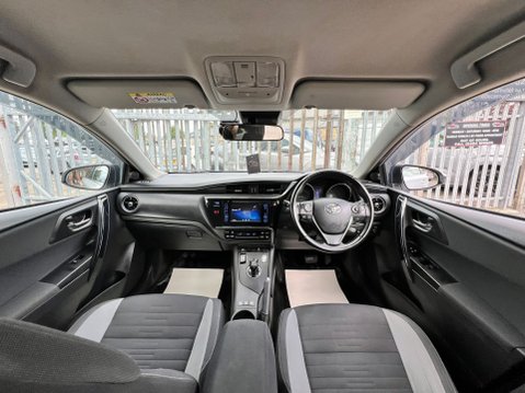 Toyota Auris VVT-I ICON TOURING SPORTS TSS 28
