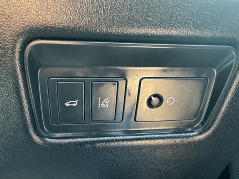 Land Rover Range Rover Sport 3.0 SD V6 Autobiography Dynamic Auto 4WD Euro 6 (s/s) 5dr 57