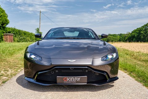 Aston Martin Vantage 4.0 V8 Coupe 16