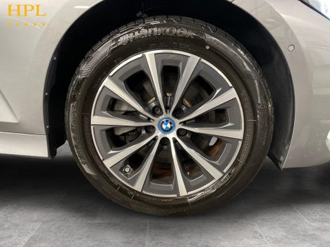 BMW 3 Series 2.0 330e 12kWh Sport Saloon 4dr Petrol Plug-in Hybrid Auto Euro 6 (s/s) (29 28
