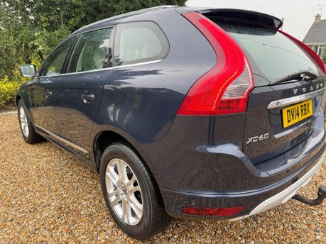 Volvo XC60 2.4 D5 SE Lux Nav Geartronic AWD Euro 5 5dr 10
