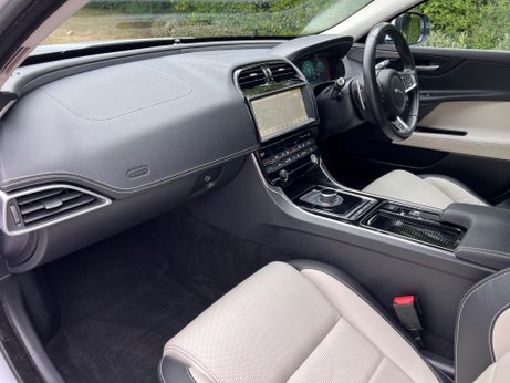 Jaguar XE 2.0i R-Sport Auto Euro 6 (s/s) 4dr 79