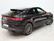 Porsche Cayenne 3.0 V6 E-Hybrid 14.1kWh Coupe 5dr Petrol Plug-in Hybrid TiptronicS 4WD Euro 18