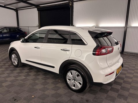 Kia Niro 1.6h GDi 2 DCT Euro 6 (s/s) 5dr 46