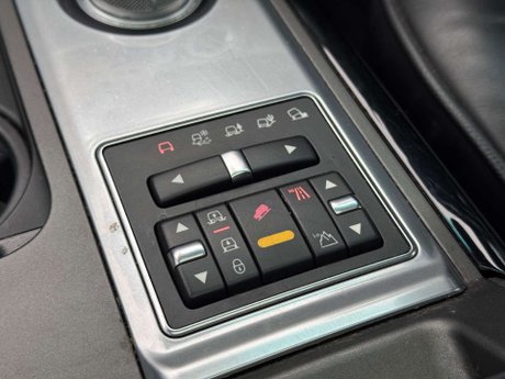 Land Rover Range Rover 4.4 Range Rover Westminster TDV8 Auto 4WD 5dr 35