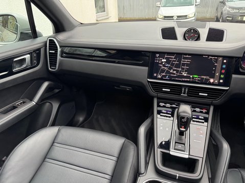 Porsche Cayenne V6 PLATINUM EDITION 15