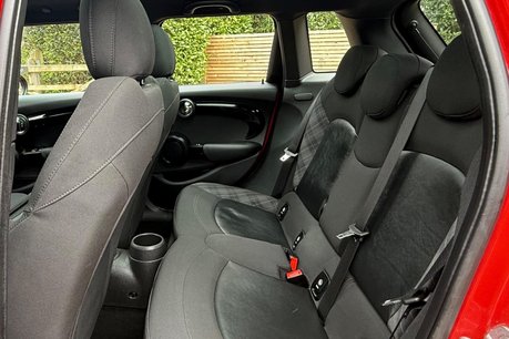 Mini Hatch COOPER 27