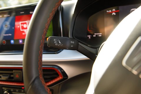 SEAT Arona ECOTSI FR 12