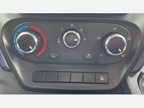 Iveco Daily 2.3D HPI 14V Business 35S 3520 Panel Van 5dr Diesel HiMatic MWB H2 Euro 6 ( 21