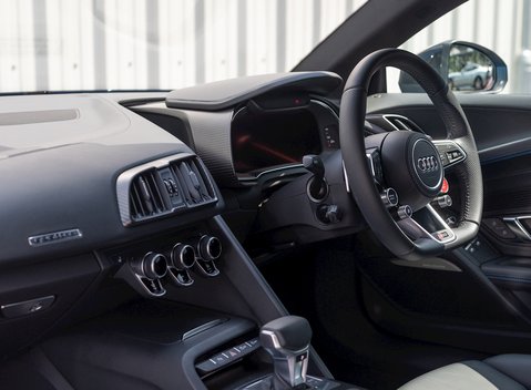 Audi R8 V10 Plus 15