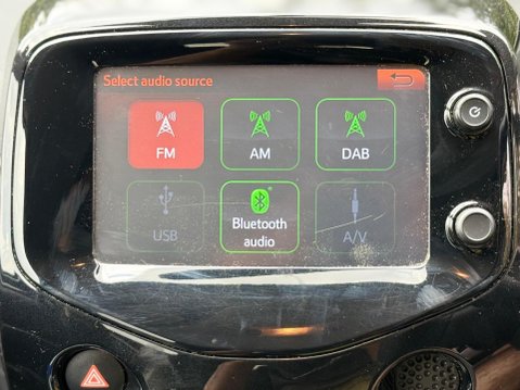 Toyota Aygo 1.0 VVT-i x-press Euro 6 5dr 17