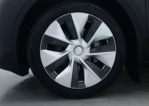 Tesla Model Y Model Y Long Range AWD 4WD 5dr 16