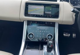 Land Rover Range Rover Sport HSE DYNAMIC AUTO P400e PETROL HYBRID PAN ROOF 37
