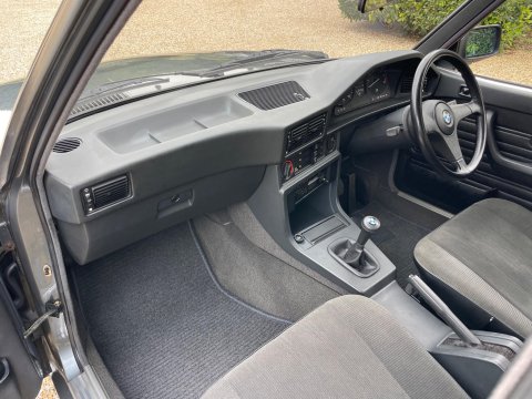 BMW 5 Series E28 518i Saloon 66