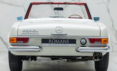 Mercedes-Benz 280 SL W113 Pagoda 9