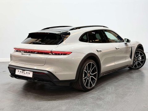 Porsche Taycan Performance Plus 93.4kWh Turbo Cross Turismo 5dr Electric Auto 4WD (680 ps) 19