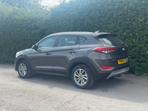 Hyundai TUCSON 2.0 CRDi SE Nav SUV 5dr Diesel Auto 4WD Euro 6 (136 ps) 33