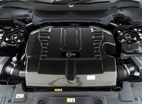 Land Rover Range Rover Sport 5.0 SVR Carbon Edition 36