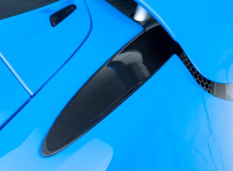 McLaren 765LT Spider 30