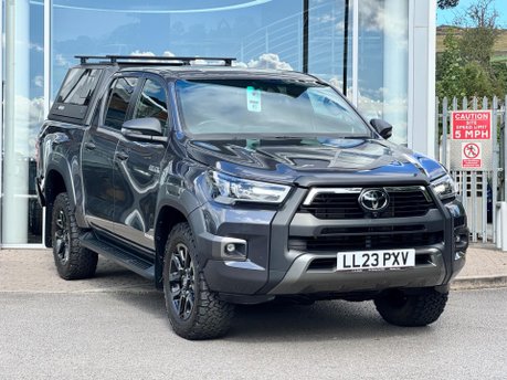 Toyota Hilux INVINCIBLE X 4WD D-4D DCB