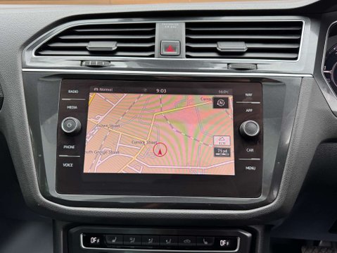 Volkswagen Tiguan 2.0 Tiguan SEL TDI BlueMotion Technology 4Motion Semi-Auto 4WD 5dr 33