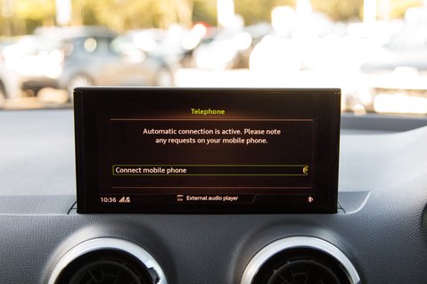 Audi Q2 TFSI S LINE 19