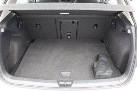 Volkswagen Golf 5dr 1.0 TSi Life 26