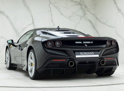 Ferrari F8 Tributo 3