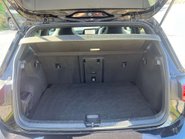 Volkswagen Golf 2.0 Golf R-Line TDI Semi-Auto 5dr 52