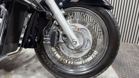 Honda VT750 C SHADOW CUSTOM 2010 ONLY 19K MOT NOV 2027 SERVICED 750CC 15