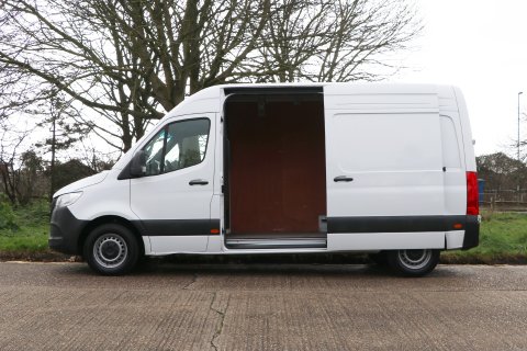 Mercedes-Benz Sprinter 2.0 CDI PremiumFWD L2 H2 150 ps 2