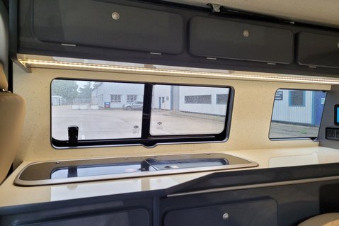 Volkswagen Transporter T6.1 T28 TDI P/V HIGHLINE 16
