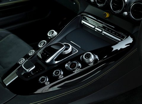 Mercedes-Benz AMG GT R GT R Premium 16