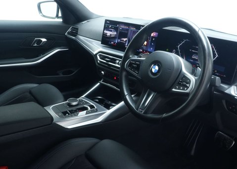 BMW 3 Series 2.0 320i M Sport Saloon 4dr Petrol Auto Euro 6 (s/s) (184 ps) 42