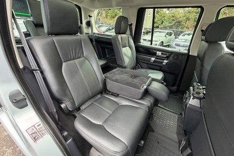 Land Rover Discovery SDV6 LANDMARK - ONE OWNER - 10 SERVICED INC CAMBELT 29