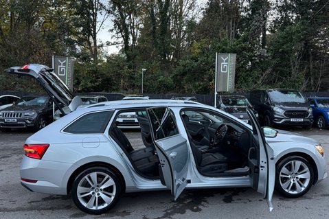 Skoda Superb SE L IV DSG PLUG IN HYBRID -ONE OWNER -FULL SERVICE HISTORY 19