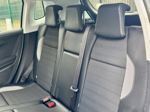 Peugeot 2008 1.6 2008 Allure Blue HDi S/S 5dr 57