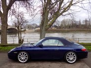 Porsche 911 CARRERA 2 CONVERTIBLE 9