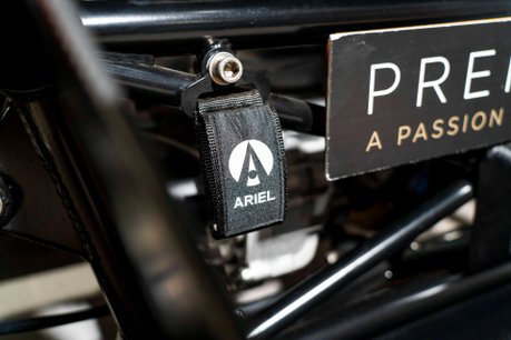 Ariel Atom 4 R 400 BHP. OVER £55K IN EXTRAS. 6-SPEED SEQUENTIAL. CARBON WHEELS & PANELS. 62