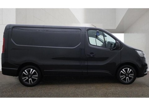 Renault Trafic 2.0 dCi Blue SL28 Sport+ Panel Van 5dr Diesel Manual L1 H1 Euro 6 (s/s) (15 8