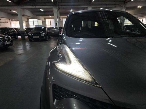 Nissan Juke 1.2 Juke N-Connecta DiG-T 5dr 87