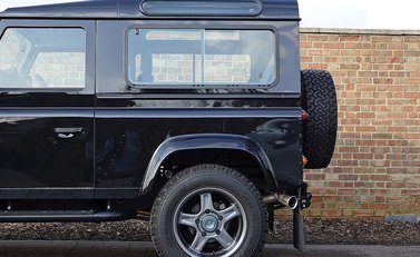 Land Rover Defender T40 8