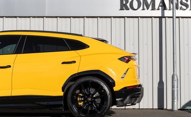 Lamborghini Urus 37