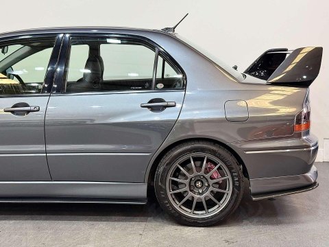 Mitsubishi Lancer 2.0 EVO VIII MR FQ-320 Saloon 4dr Petrol Manual (258 g/km, 326 bhp) 17