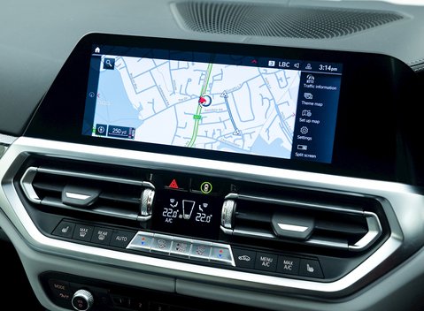 BMW M4 Competition XDrive 16