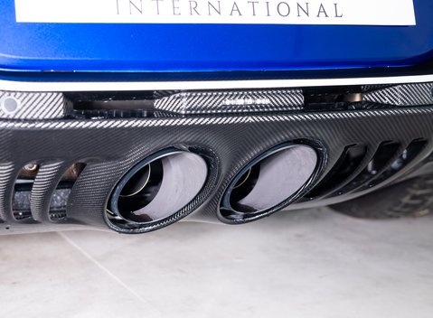 Aston Martin V12 Vantage Roadster 45