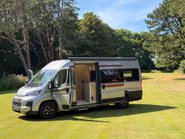 Auto-Trail V-Line 635 35 L4H2 STANDARD PV 2