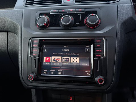 Volkswagen Caddy C20 TDI HIGHLINE 7