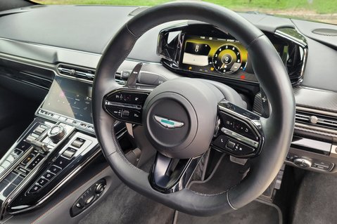 Aston Martin Vantage V8 40