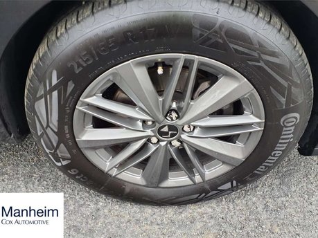 DS DS 4 1.2 PureTech Bastille + Hatchback 5dr Petrol EAT8 Euro 6 (s/s) (130 ps) 4